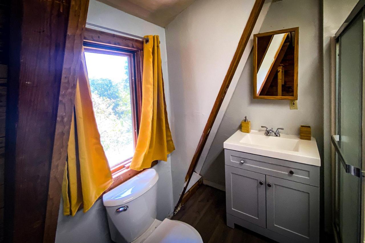 Hikers Haven, A Cozy Cabin Loft Above Bashakill Wildlife Refuge Villa Wurtsboro Exteriör bild