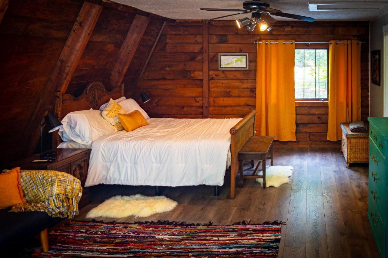 Hikers Haven, A Cozy Cabin Loft Above Bashakill Wildlife Refuge Villa Wurtsboro Exteriör bild