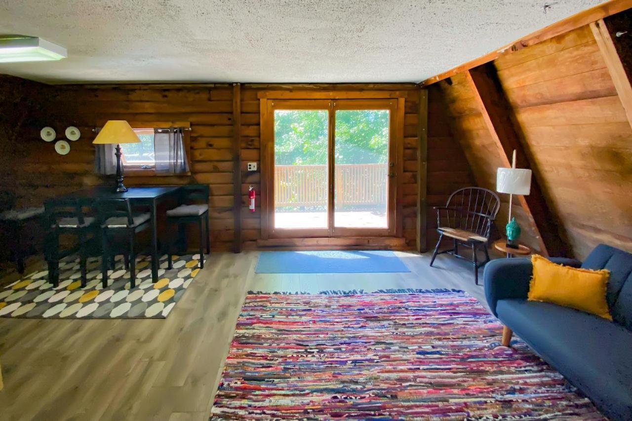 Hikers Haven, A Cozy Cabin Loft Above Bashakill Wildlife Refuge Villa Wurtsboro Exteriör bild
